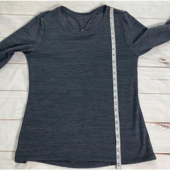 Reflex Long Sleeve with Dark Gray Back Cutout Top Size Medium - Picture 8 of 9